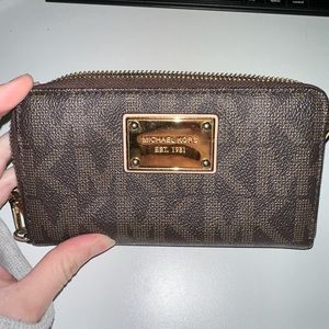 Michael Kors Wristlet